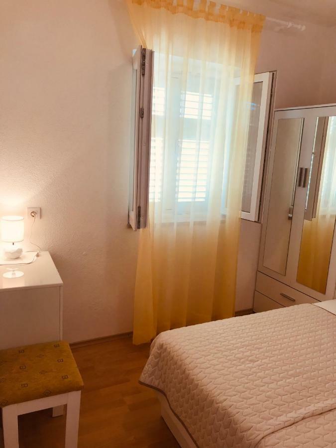 בול Apartmani Jadera מראה חיצוני תמונה